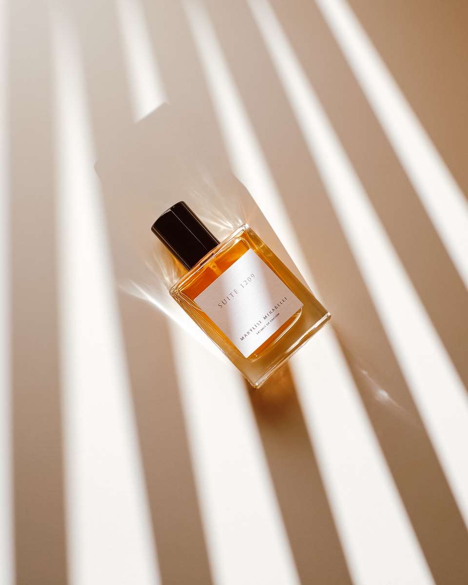 Suite 1209 - Perfume with organic wheat alcohol - 30ml image