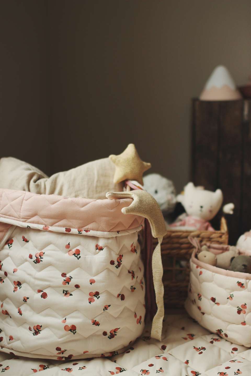 Large Quilted Storage Basket - Peaches 圖片