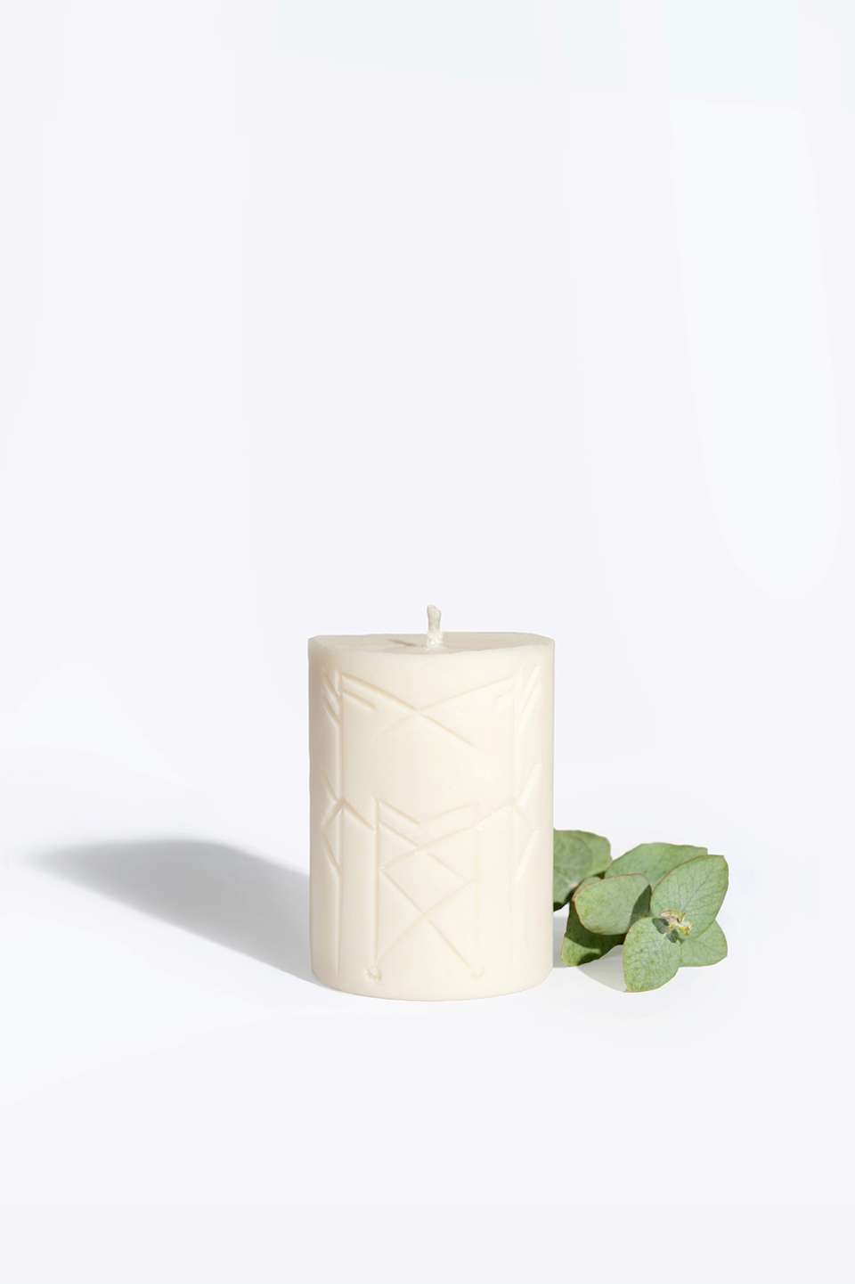 Rune candle NORNS image