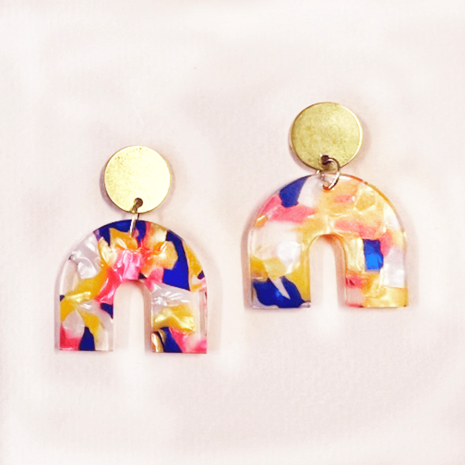 Bow earrings recycled plastic pinkmix image