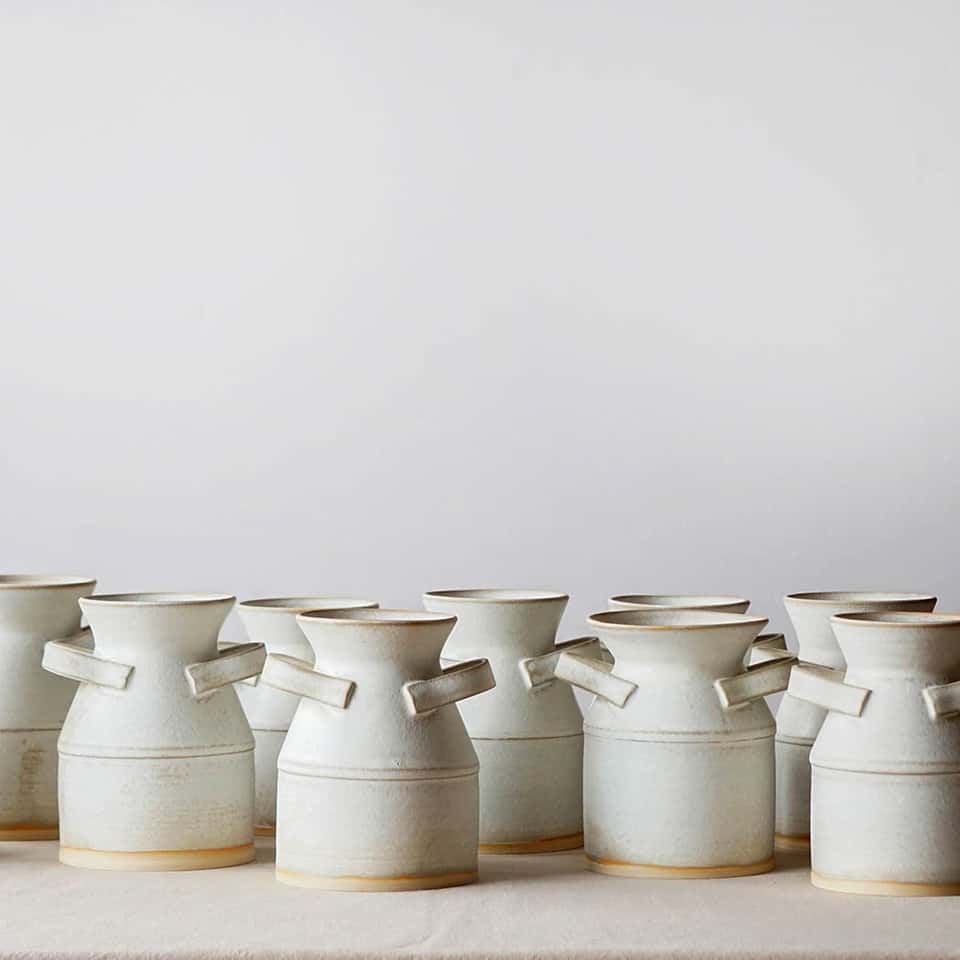 Romantic milk jug in stoneware clay. 600ml Ø image