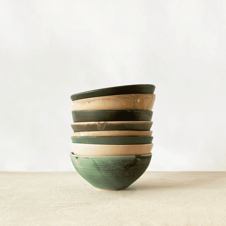 Heya bowl, assorted earth colors in stoneware. 16.5cm Ø image