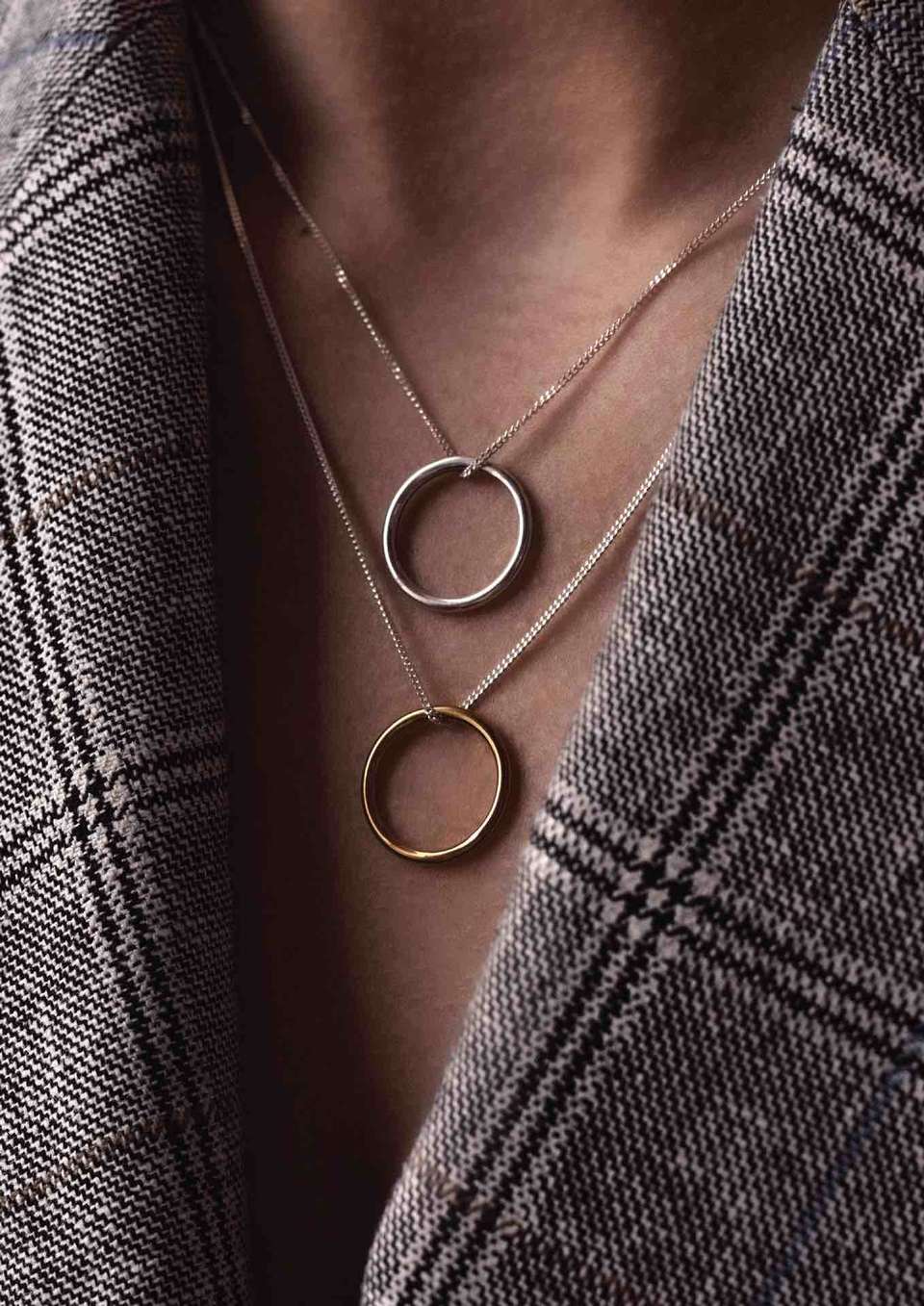 Circle Necklace Silver image